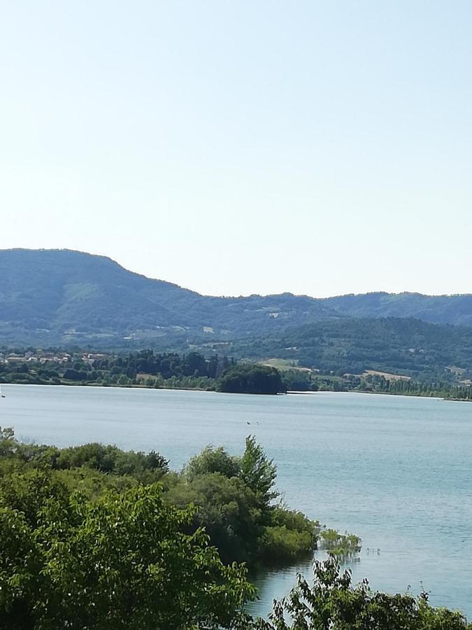 Il Lago Del Mugello B&B バルベリーノ・ディ・ムジェッロ エクステリア 写真